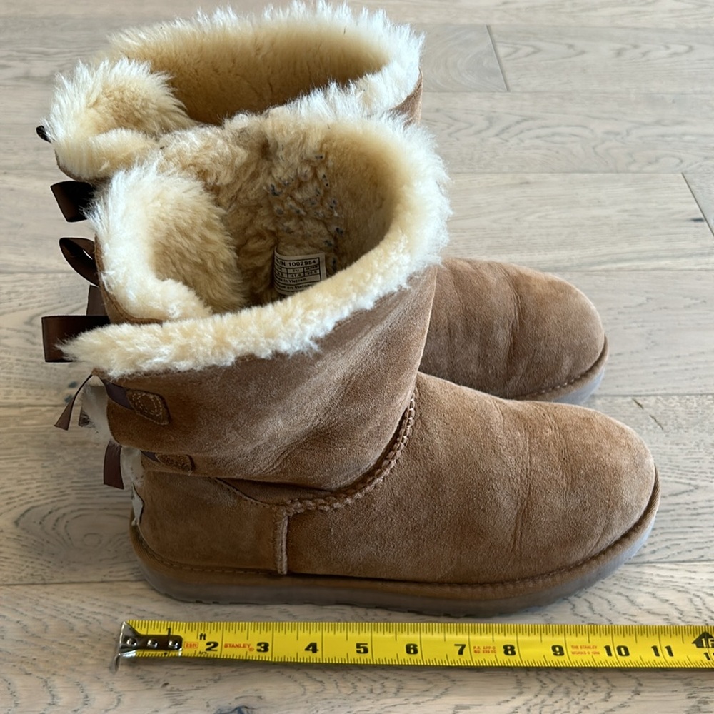 UGG MINI BAILEY BOW CHESTNUT BOOTS SIZE US 10 WOMENS - Picture 7 of 8